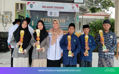 Siswa dan Guru MTs Darun Najah Sukses Bawa 6 Piala MTQ Tingkat Kecamatan Sumbersuko